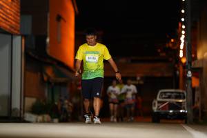 BIB: 50352
                            <button type="button" onclick="openModal(21743225)" class="btn btn-primary btn-sm float-right btn-popup" data-toggle="modal" data-target=".modal-high-quality">
                        <i class="fas fa-shopping-cart"></i> Add to Cart
                    </button>
                                            <button type="button" onclick="isThisMe(21743225, true)" class="btn btn-success btn-sm float-right btn-popup btn-isme hidden" data-toggle="tooltip" data-placement="bottom" title="นี่คือรูปของคุณใช่ไหม คลิกที่นี่เพื่อเอาเข้าอัลบั้ม">
                        <i class="fas fa-plus"></i> Add to album
                    </button>
                    <button type="button" onclick="isThisMe(21743225, false)" class="btn btn-warning btn-sm float-right btn-popup btn-isnotme hidden">
                        <i class="fas fa-ban"></i> Remove from album
                    </button>